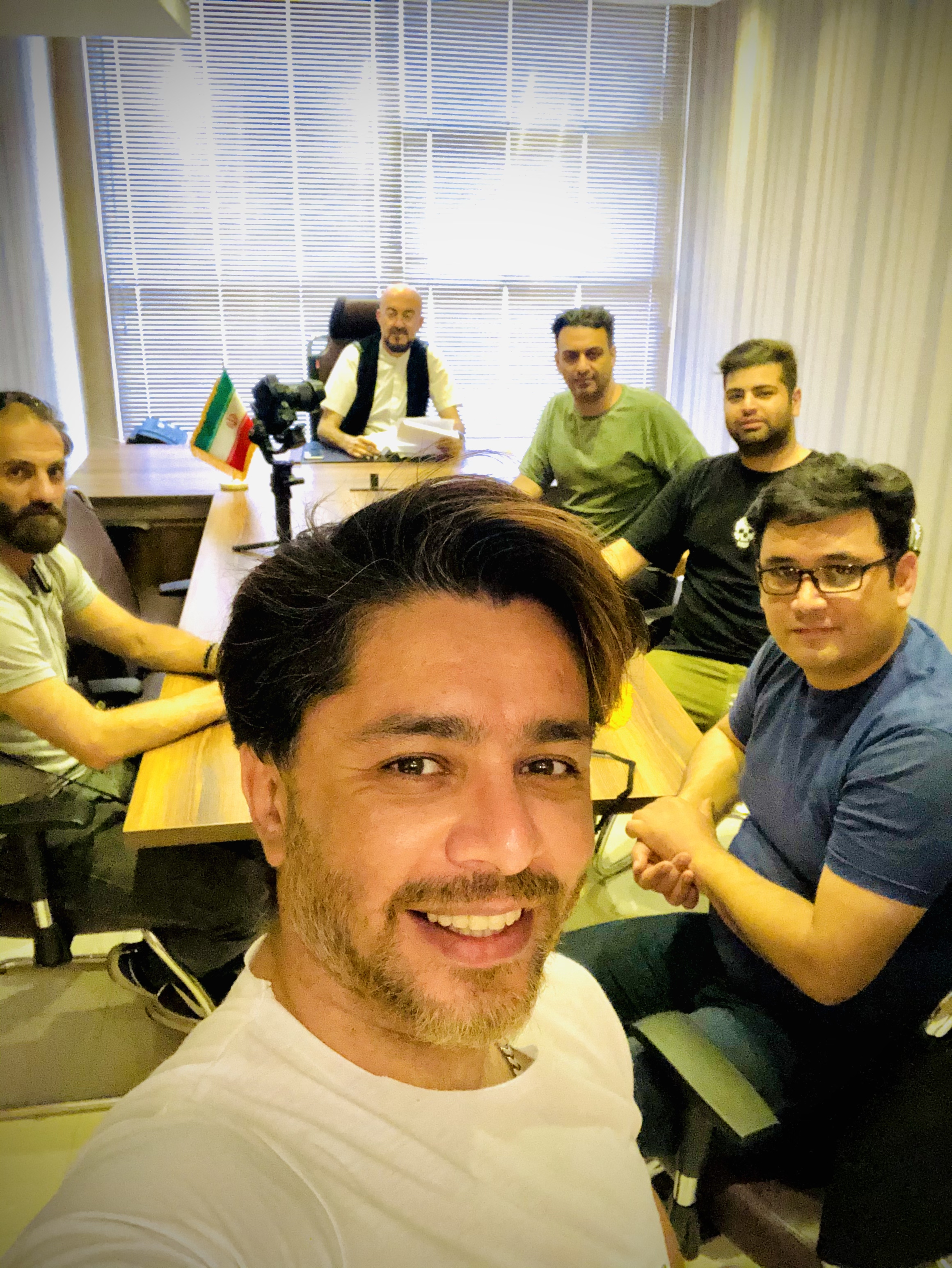 arash bahmani and his team in a meeting before the recording a tv program -- آرش بهمنی کارگردان و تیم همراه در جلسه قبل از شروع ضبط برنامه تلویزیونی