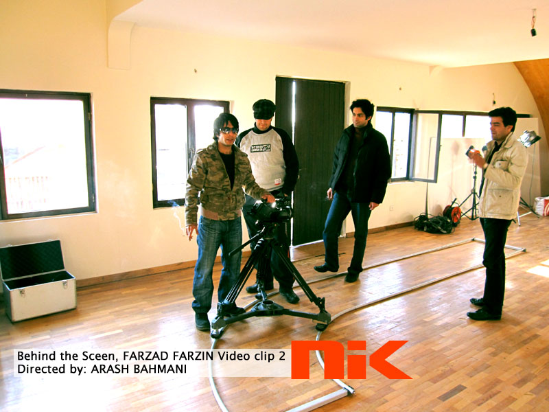 arash bahmani on scene of Farzad Farzin music video production