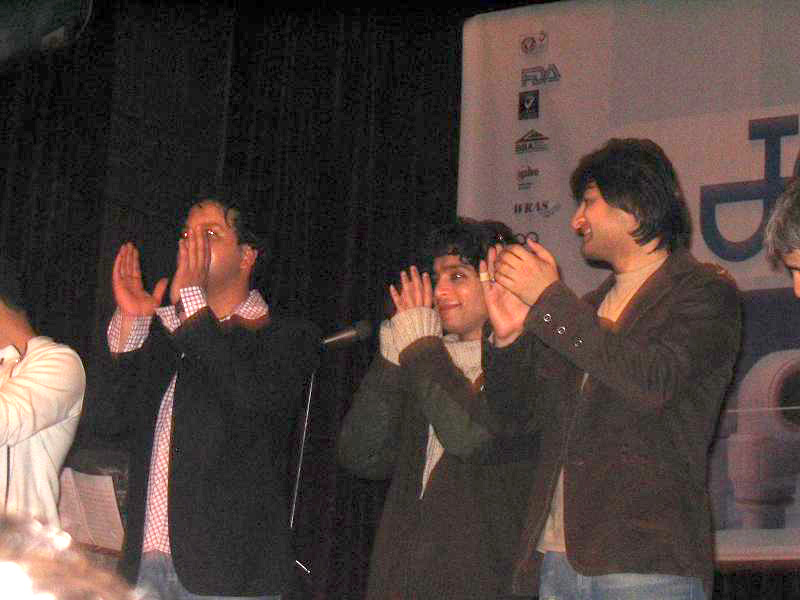 Behind the scenes of mehdi moghaddam concert in shiraz with payam shams on stage